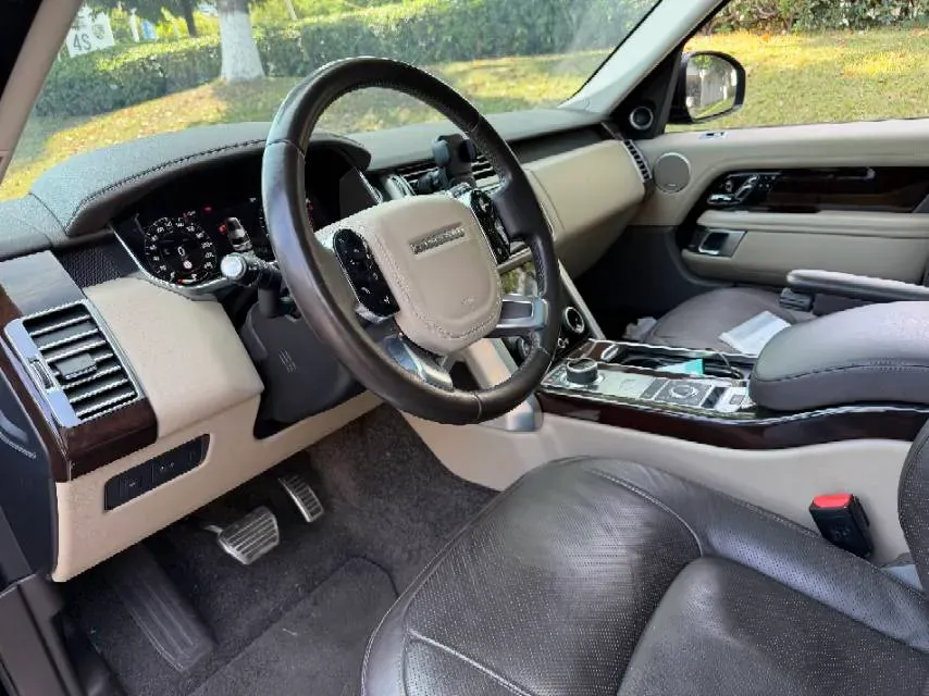 2021 Land Rover Range Rover 3.0T 400HP L6 8AT,autocango,china used car exporter,china ev exporter,chinese used car exporter,chinese used ev exporter