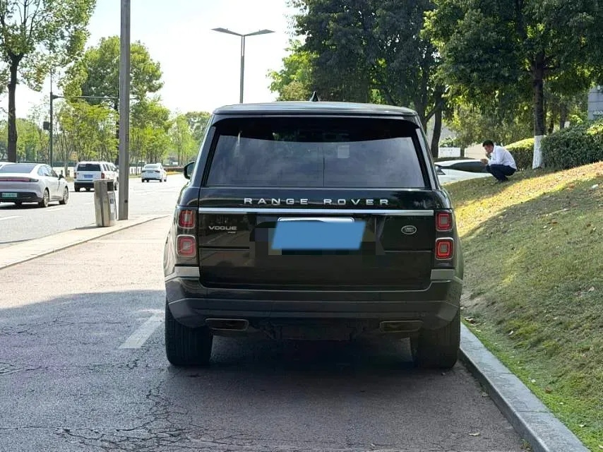 2021 Land Rover Range Rover 3.0T 400HP L6 8AT,autocango,china used car exporter,china ev exporter,chinese used car exporter,chinese used ev exporter