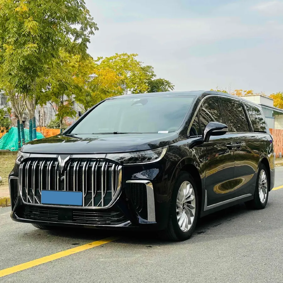 2022 Voyah Dream 1.5T 136HP L4 PHEV 25.57KWH,autocango,china used car exporter,china ev exporter,chinese used car exporter,chinese used ev exporter