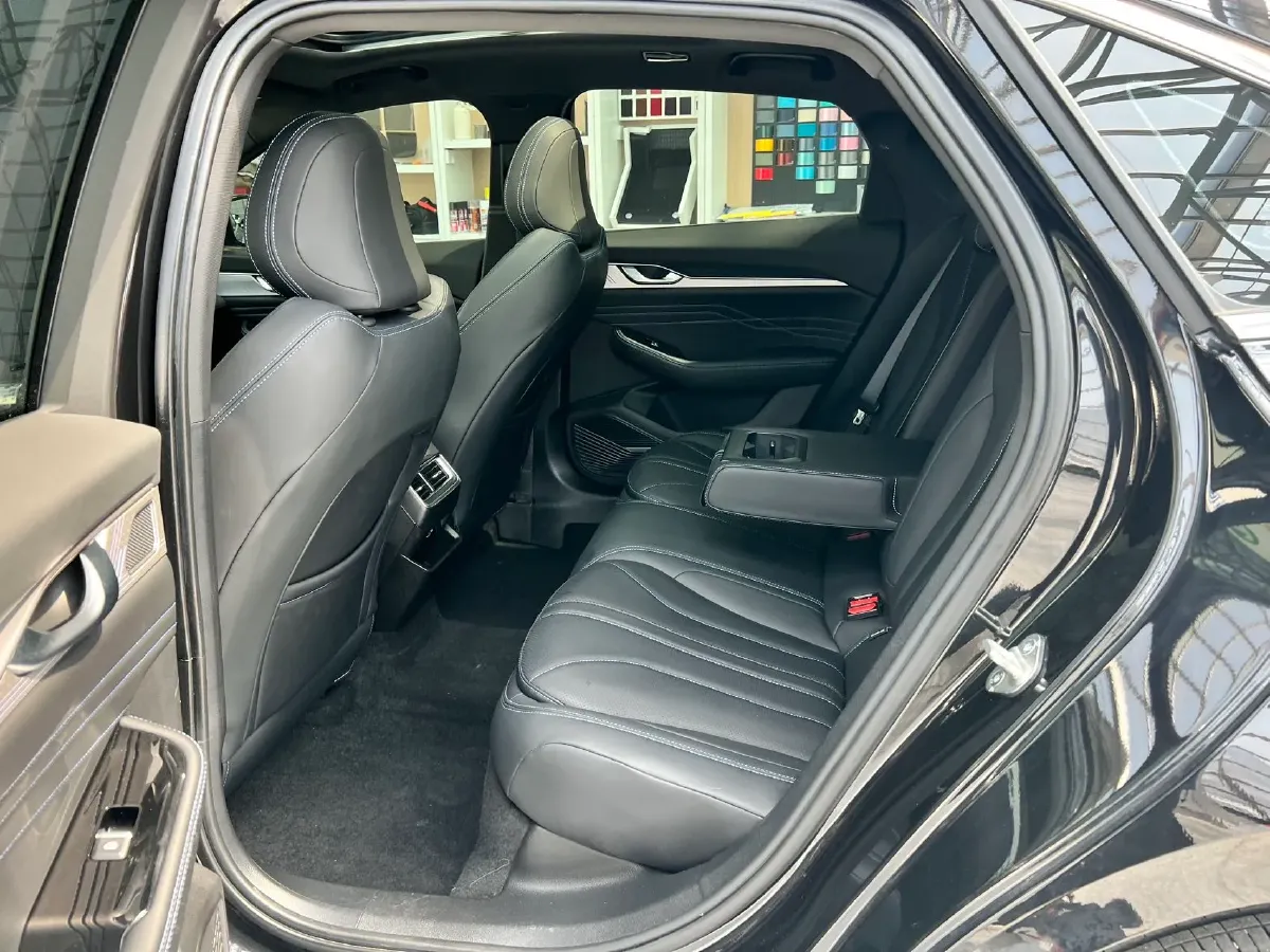 2025 Geely Preface 1.5T 181HP L4 7DCT,autocango,china used car exporter,china ev exporter,chinese used car exporter,chinese used ev exporter