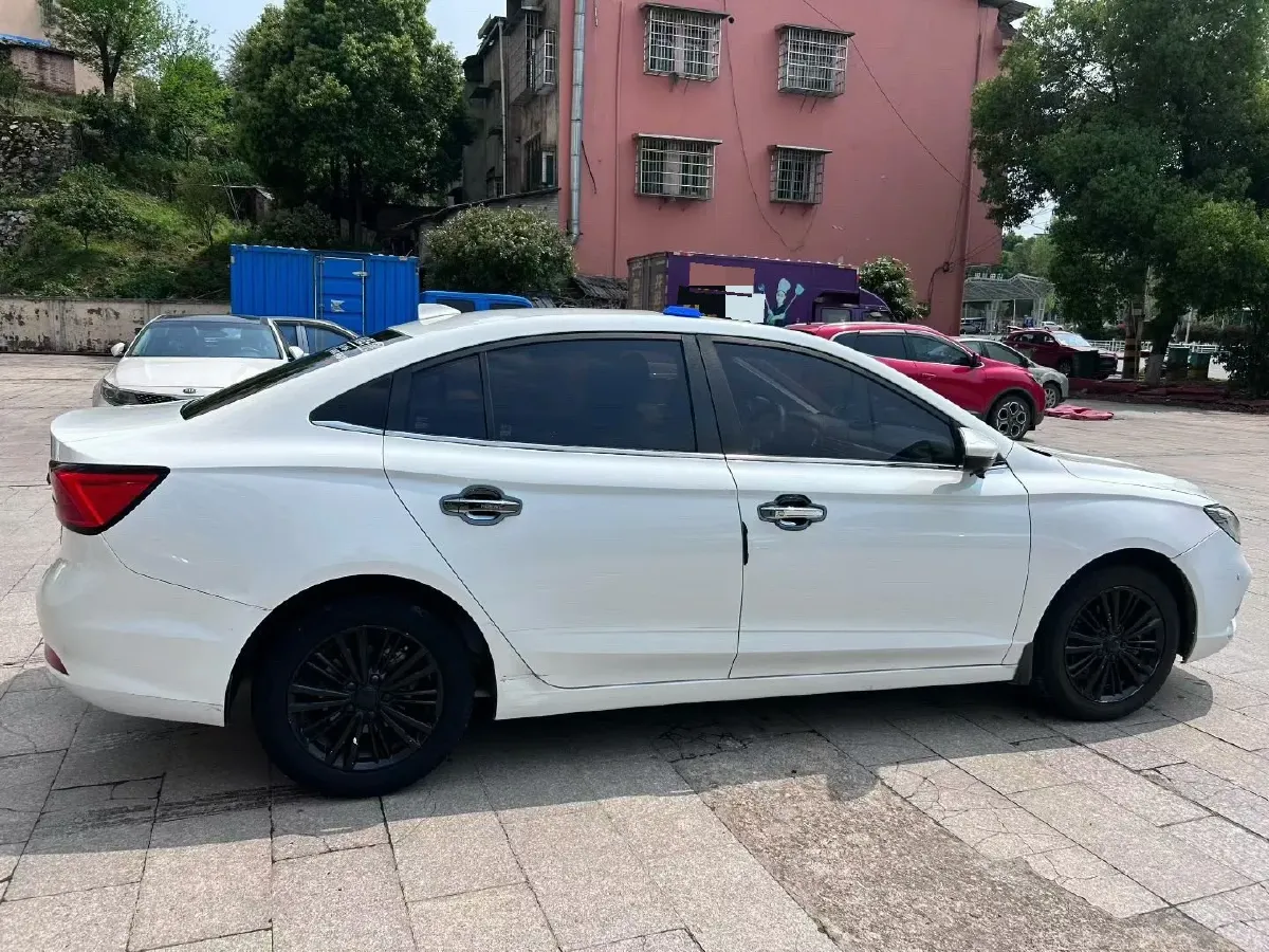 2019 Roewe i5 1.5L 120HP L4 CVT,autocango,china used car exporter,china ev exporter,chinese used car exporter,chinese used ev exporter
