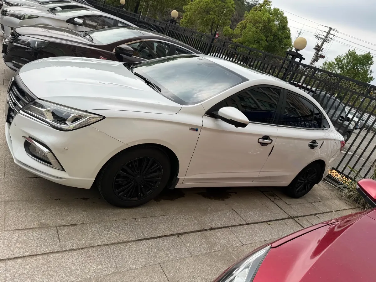 2019 Roewe i5 1.5L 120HP L4 CVT,autocango,china used car exporter,china ev exporter,chinese used car exporter,chinese used ev exporter