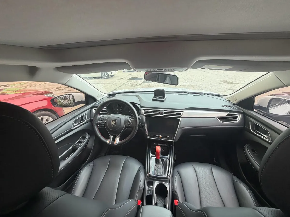 2019 Roewe i5 1.5L 120HP L4 CVT,autocango,china used car exporter,china ev exporter,chinese used car exporter,chinese used ev exporter