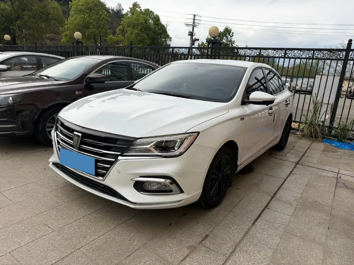 2019 Roewe i5 1.5L 120HP L4 CVT,autocango,china used car exporter,china ev exporter,chinese used car exporter,chinese used ev exporter