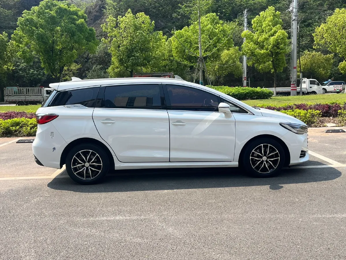 2017 BYD Song MAX 1.5T 154HP L4 6DCT,autocango,china used car exporter,china ev exporter,chinese used car exporter,chinese used ev exporter