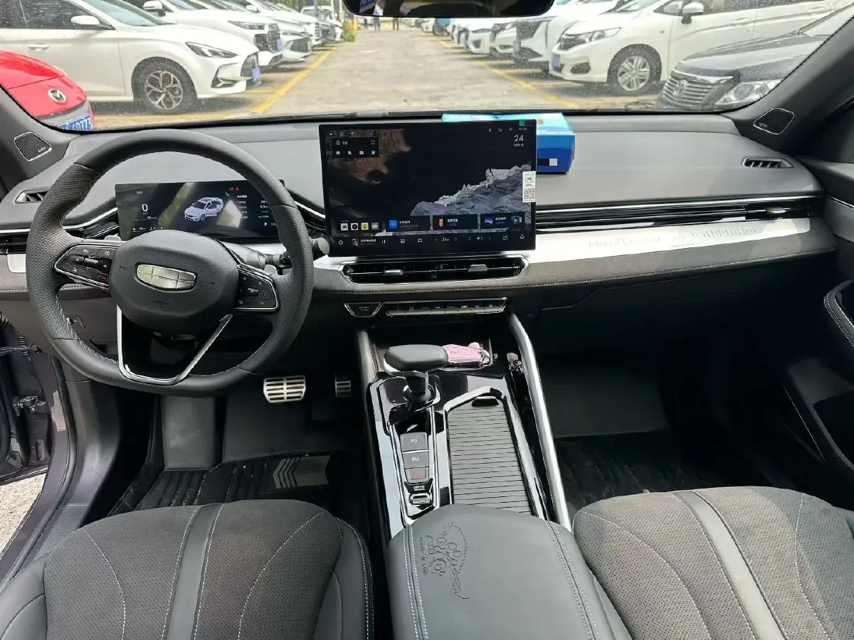 2025 Geely Preface 2.0T 238HP L4 8AT,autocango,china used car exporter,china ev exporter,chinese used car exporter,chinese used ev exporter