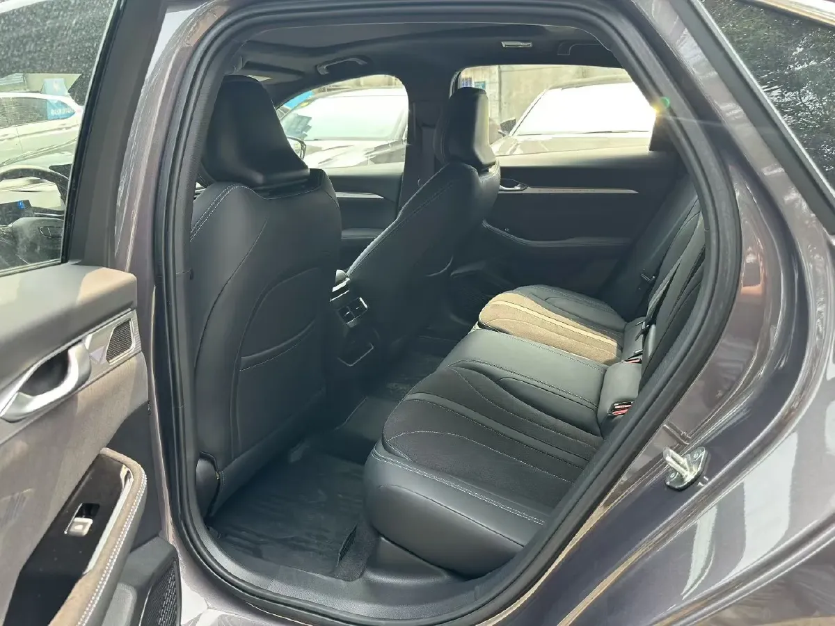 2025 Geely Preface 2.0T 238HP L4 8AT,autocango,china used car exporter,china ev exporter,chinese used car exporter,chinese used ev exporter