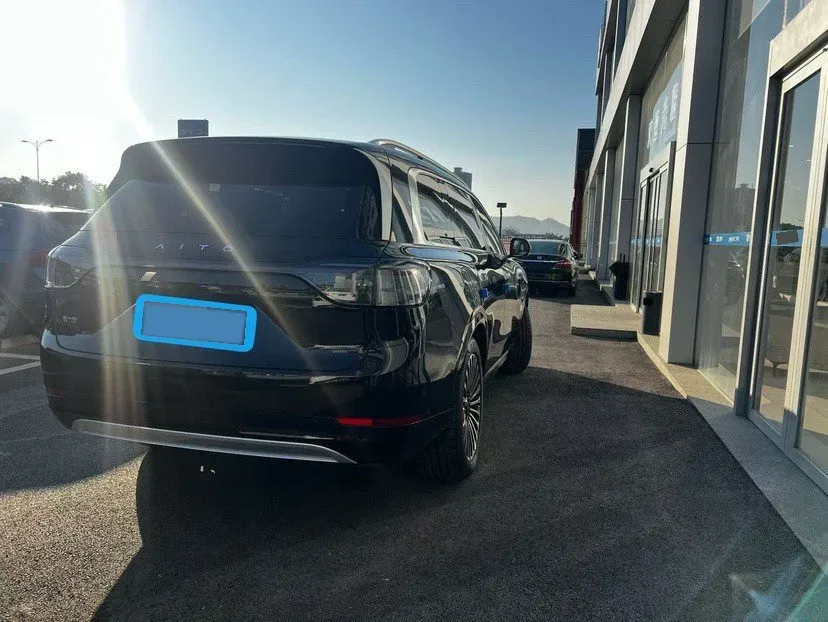 2024 AITO AITO M9 1.5T 152HP L4 REEV 42KWH,autocango,china used car exporter,china ev exporter,chinese used car exporter,chinese used ev exporter