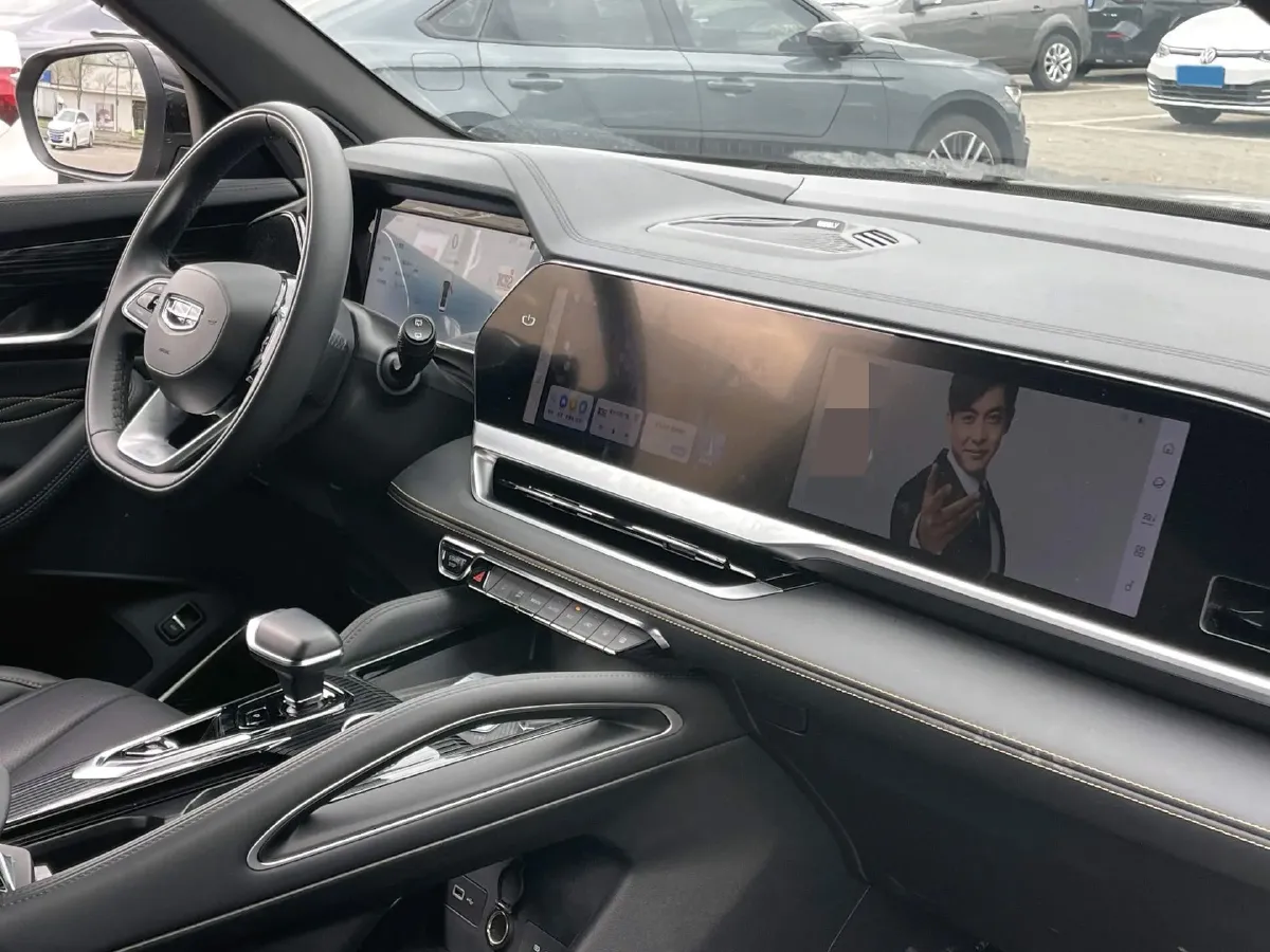 2024 Geely Monjaro 2.0T 218HP L4 7DCT,autocango,china used car exporter,china ev exporter,chinese used car exporter,chinese used ev exporter