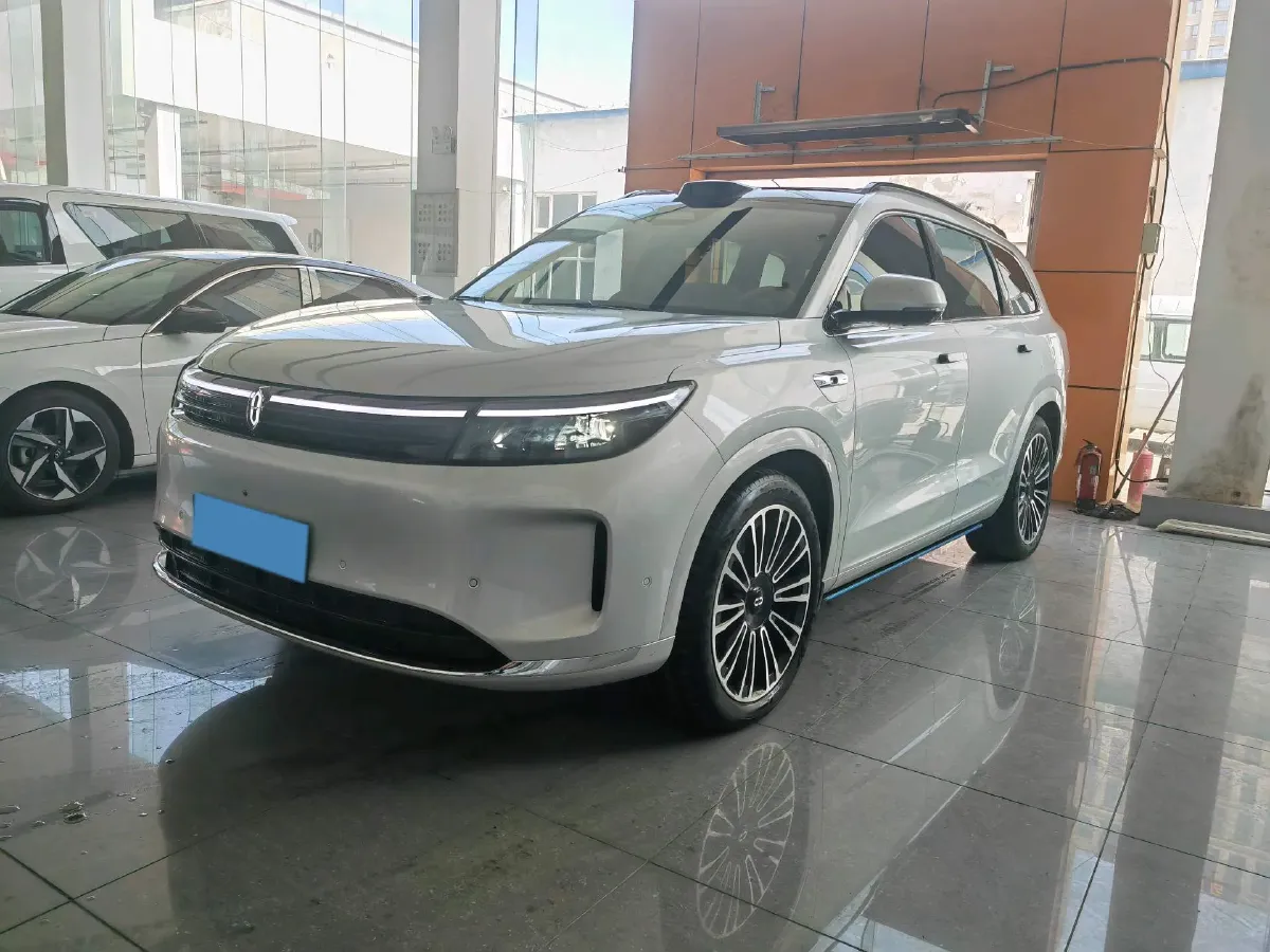2024 AITO AITO M7 1.5T 152HP L4 REEV 42KWH,autocango,china used car exporter,china ev exporter,chinese used car exporter,chinese used ev exporter