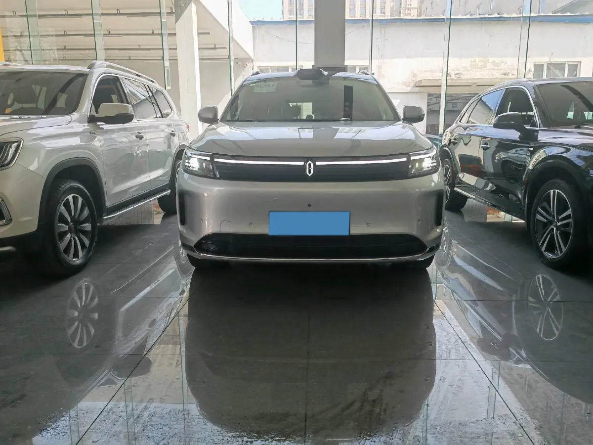2024 AITO AITO M7 1.5T 152HP L4 REEV 42KWH,autocango,china used car exporter,china ev exporter,chinese used car exporter,chinese used ev exporter
