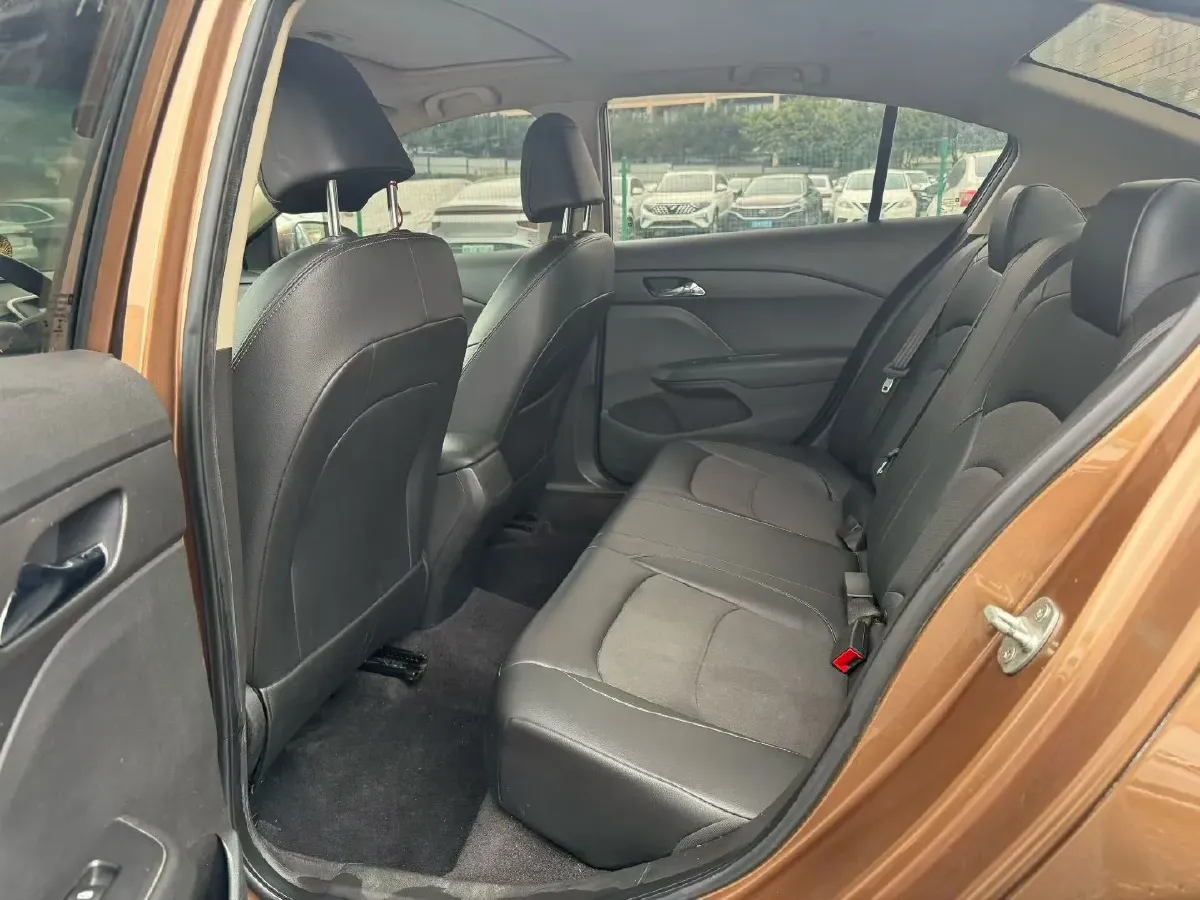 2016 Chevrolet Cavalier 1.5L 113HP L4 6AT,autocango,china used car exporter,china ev exporter,chinese used car exporter,chinese used ev exporter