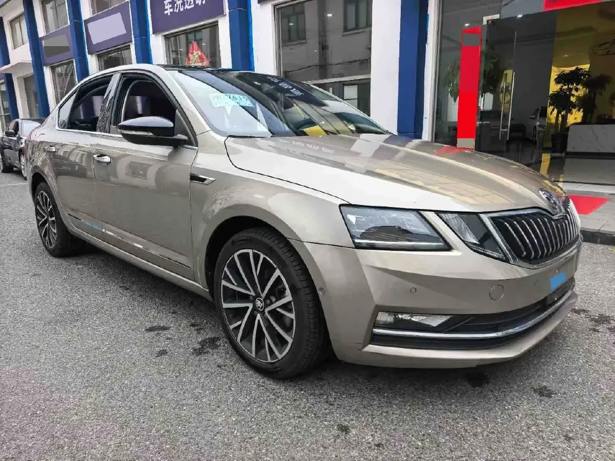 2020 Skoda Octavia 1.4T 150HP L4 7DCT,autocango,china used car exporter,china ev exporter,chinese used car exporter,chinese used ev exporter