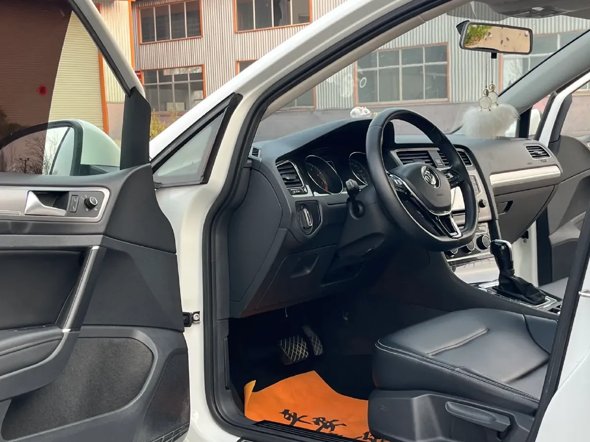 2018 Volkswagen Golf 1.4T 131HP L4 7DCT,autocango,china used car exporter,china ev exporter,chinese used car exporter,chinese used ev exporter