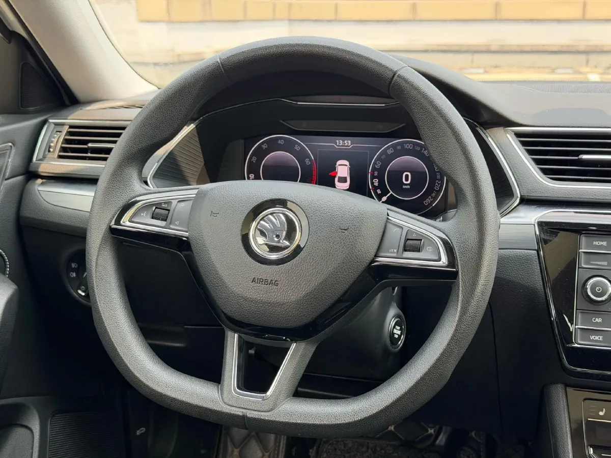 2019 Skoda Superb 1.4T 150HP L4 7DCT,autocango,china used car exporter,china ev exporter,chinese used car exporter,chinese used ev exporter