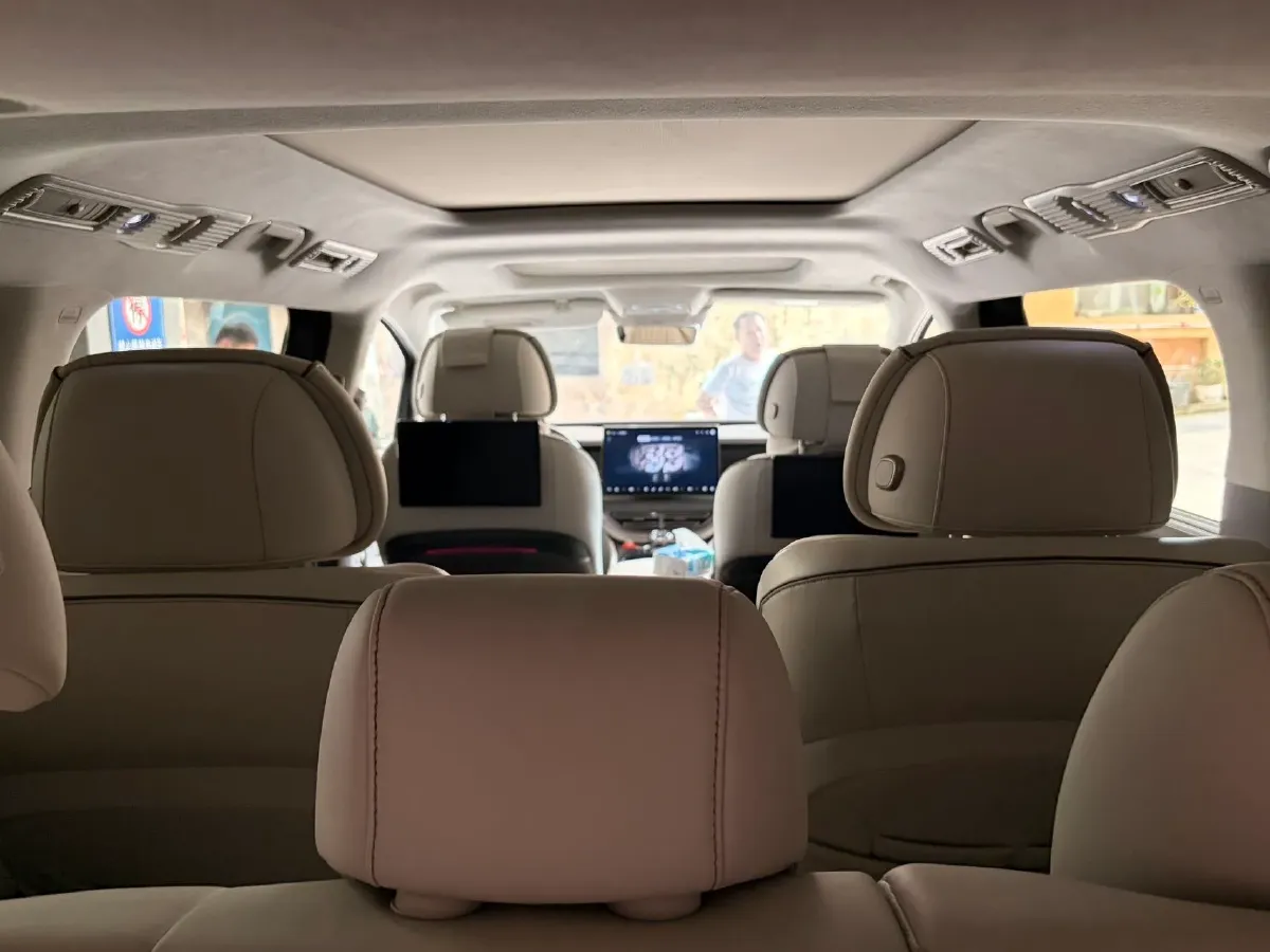 2022 Mercedes-Benz GLC Class 2.0T 197HP L4 9AT,autocango,china used car exporter,china ev exporter,chinese used car exporter,chinese used ev exporter