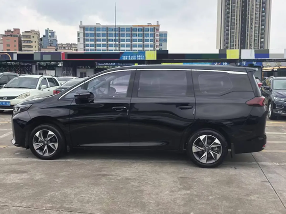 2023 GAC Trumpchi M6 1.5T 177HP L4 7DCT,autocango,china used car exporter,china ev exporter,chinese used car exporter,chinese used ev exporter