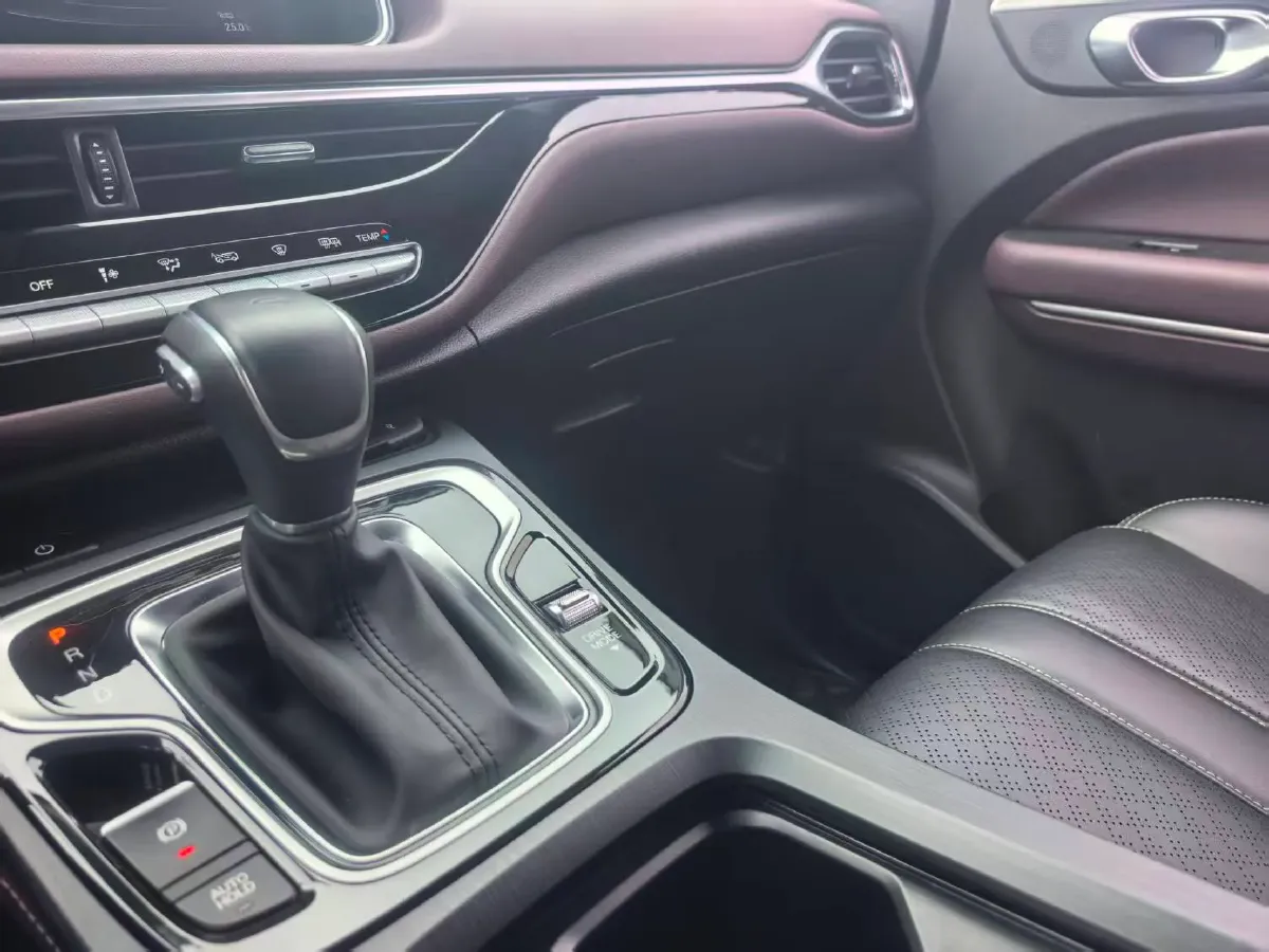 2023 GAC Trumpchi M6 1.5T 177HP L4 7DCT,autocango,china used car exporter,china ev exporter,chinese used car exporter,chinese used ev exporter