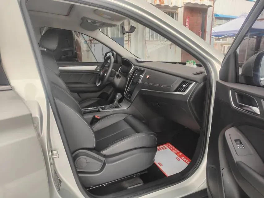 2020 Roewe RX5 1.5T 169HP L4 7DCT,autocango,china used car exporter,china ev exporter,chinese used car exporter,chinese used ev exporter