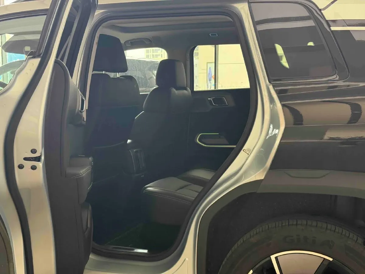 2025 FangChengBao Tai 3 BEV,autocango,china used car exporter,china ev exporter,chinese used car exporter,chinese used ev exporter