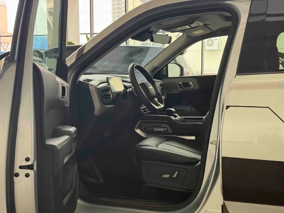 2025 FangChengBao Tai 3 BEV,autocango,china used car exporter,china ev exporter,chinese used car exporter,chinese used ev exporter