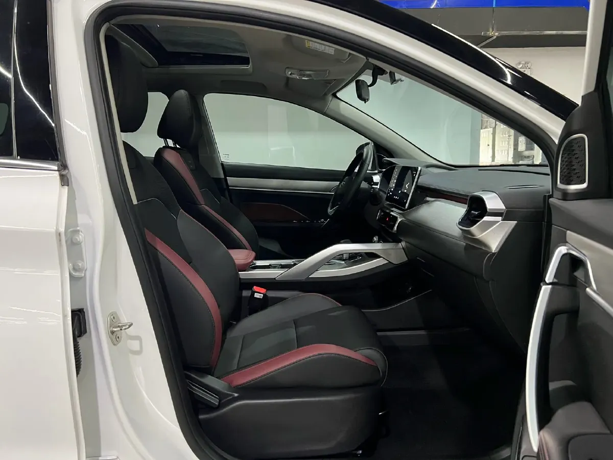 2021 Geely Coolray 1.4T 141HP L4 6DCT,autocango,china used car exporter,china ev exporter,chinese used car exporter,chinese used ev exporter