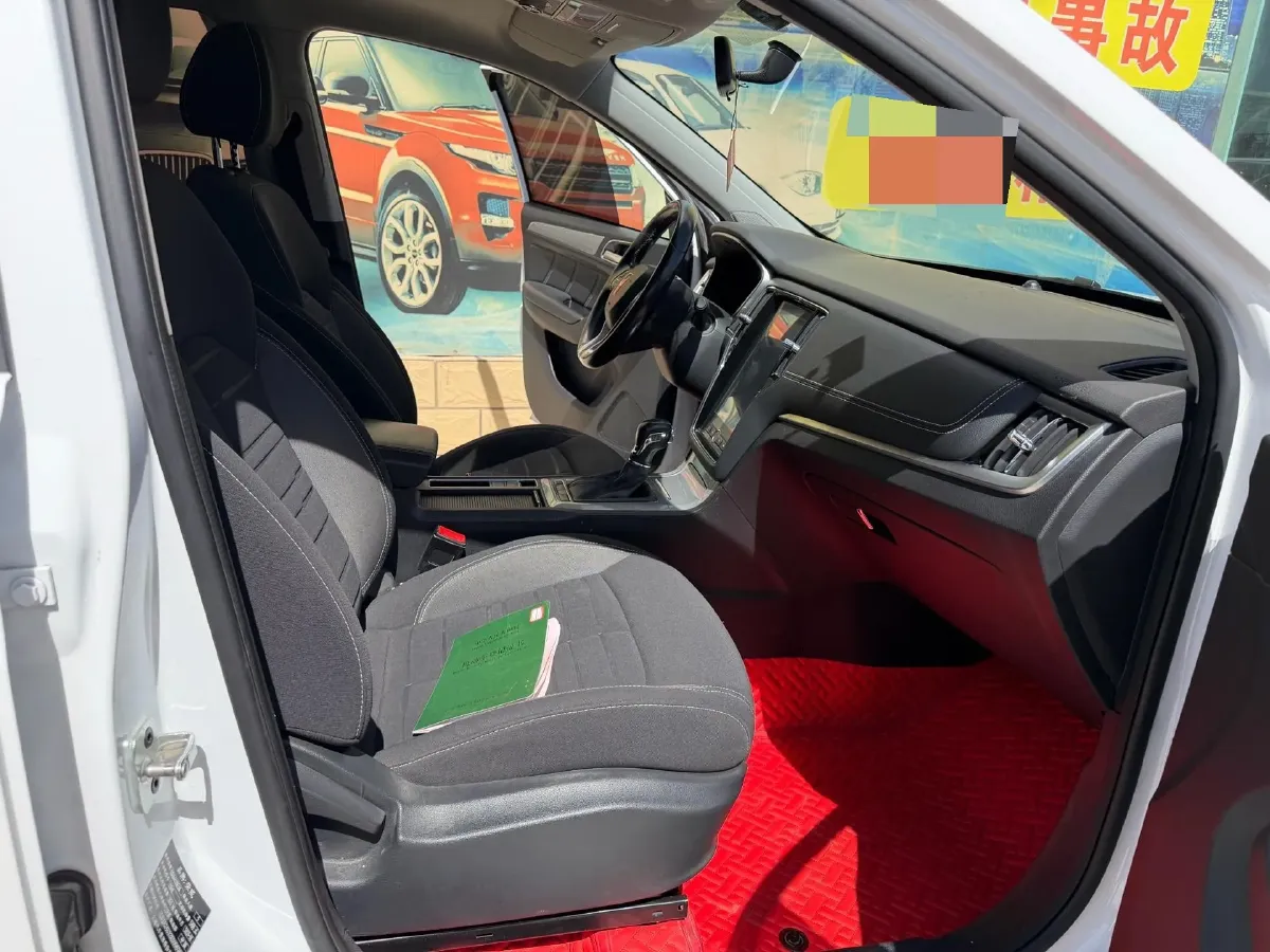 2019 Roewe i6 1.5T 169HP L4 7DCT,autocango,china used car exporter,china ev exporter,chinese used car exporter,chinese used ev exporter