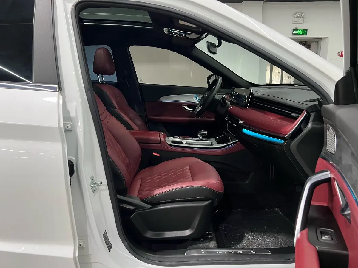 2023 ChangAn Oshan X7 Plus 1.5T 188HP L4 7DCT,autocango,china used car exporter,china ev exporter,chinese used car exporter,chinese used ev exporter