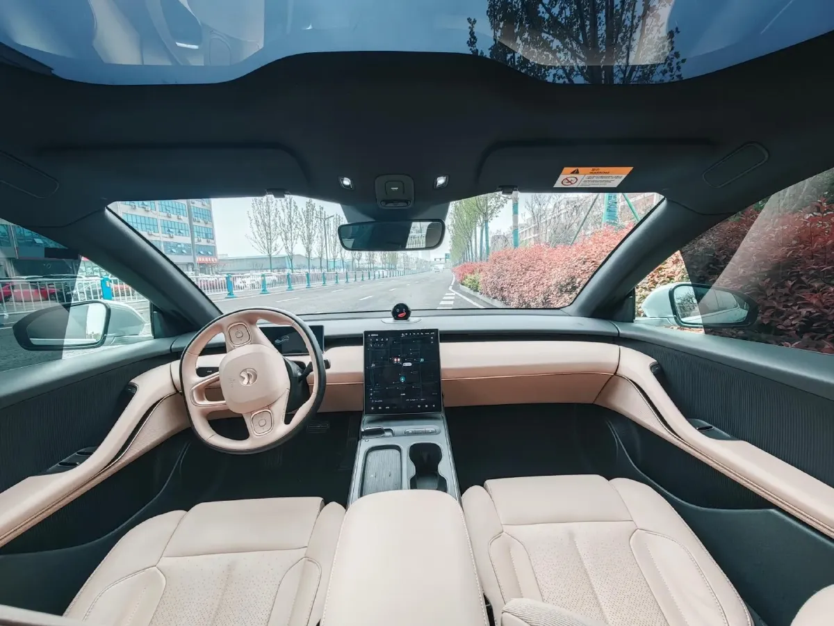 2024 NIO ET5T BEV 75KWH,autocango,china used car exporter,china ev exporter,chinese used car exporter,chinese used ev exporter