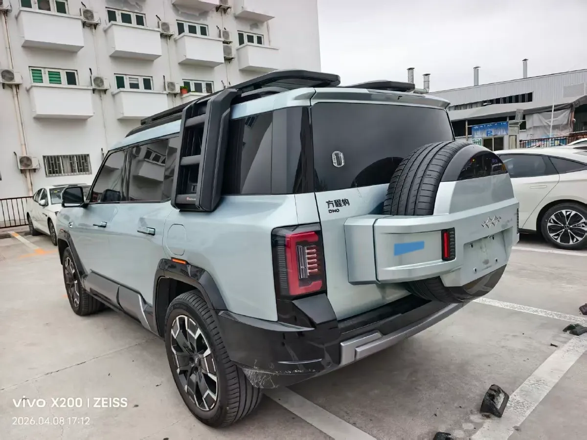 2025 FangChengBao Bao 8 2.0T 245HP L4 E-CVT PHEV 36.8KWH,autocango,china used car exporter,china ev exporter,chinese used car exporter,chinese used ev exporter