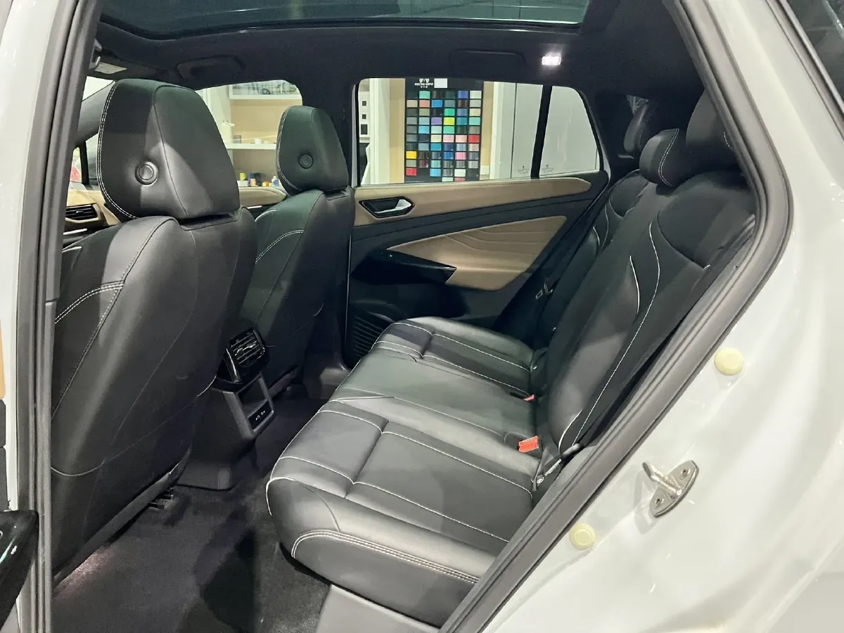 2022 Volkswagen ID.4 X BEV 57.3KWH,autocango,china used car exporter,china ev exporter,chinese used car exporter,chinese used ev exporter