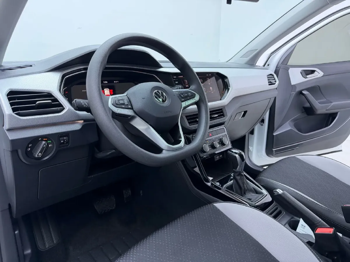 2021 Volkswagen Tacqua 1.5L 113HP L4 6AT,autocango,china used car exporter,china ev exporter,chinese used car exporter,chinese used ev exporter