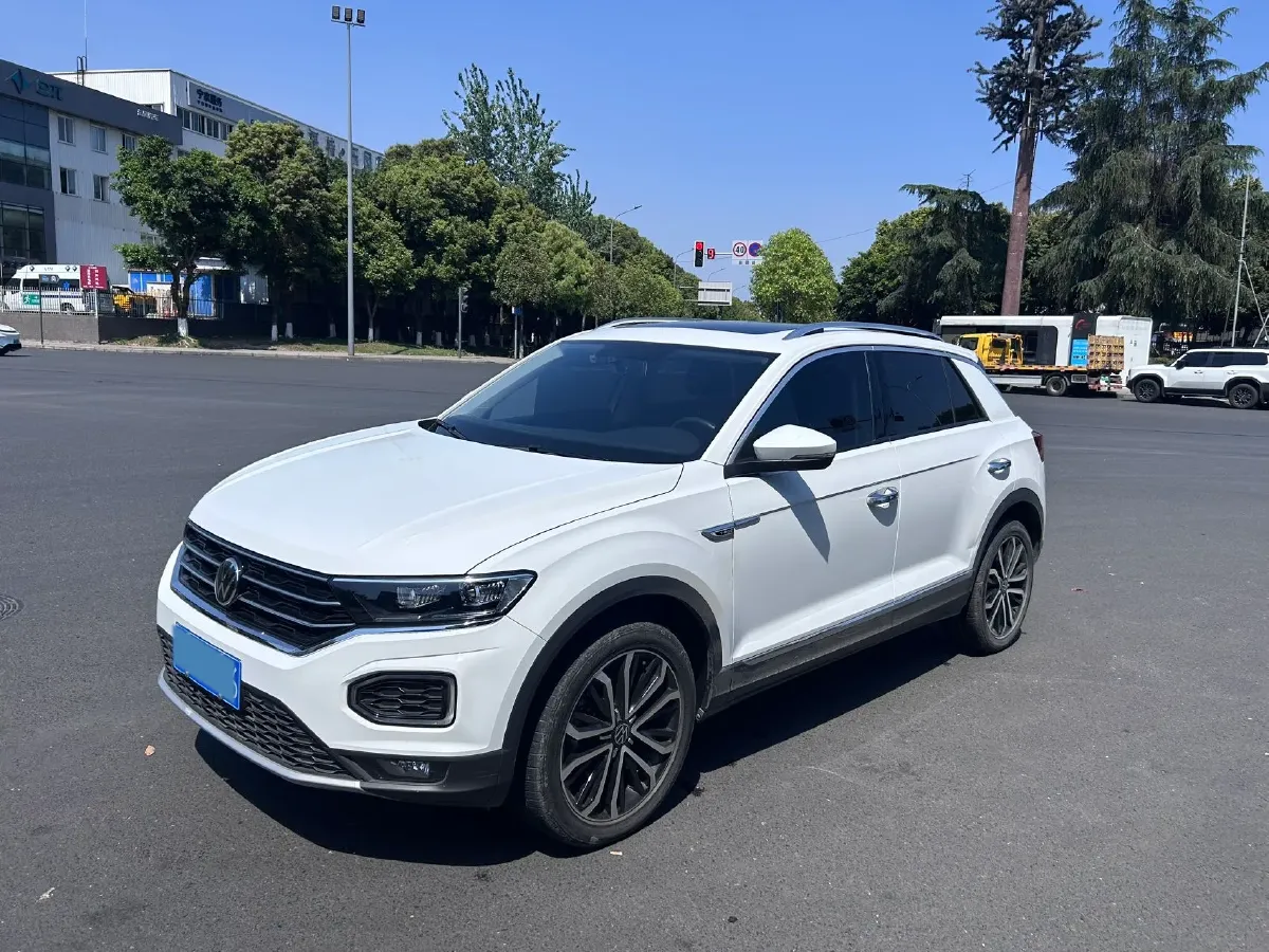 2022 Volkswagen T-Roc 1.4T 150HP L4 7DCT,autocango,china used car exporter,china ev exporter,chinese used car exporter,chinese used ev exporter