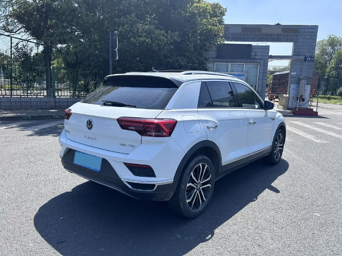 2022 Volkswagen T-Roc 1.4T 150HP L4 7DCT,autocango,china used car exporter,china ev exporter,chinese used car exporter,chinese used ev exporter