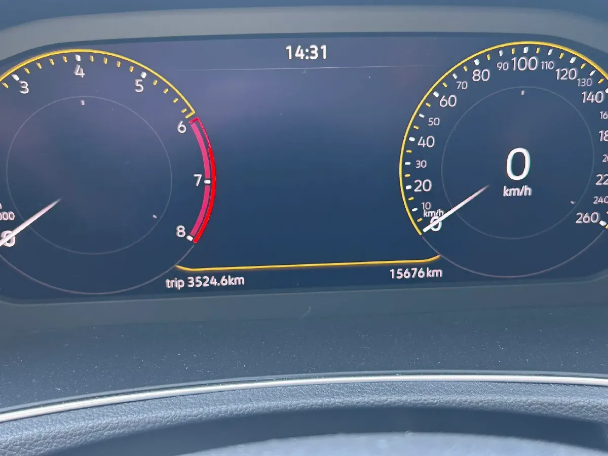 2022 Volkswagen T-Roc 1.4T 150HP L4 7DCT,autocango,china used car exporter,china ev exporter,chinese used car exporter,chinese used ev exporter