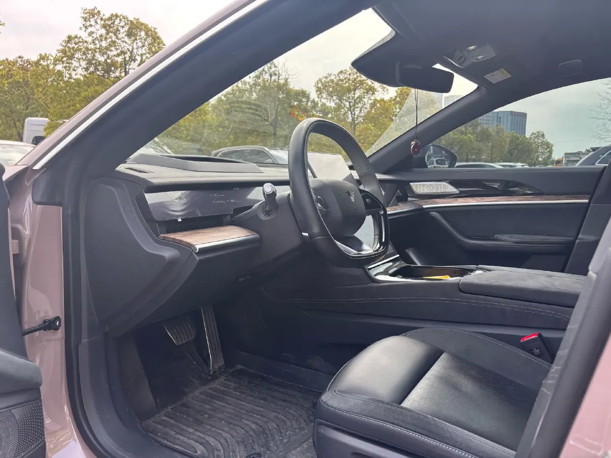 2022 Jeep Grand Commander 2.0T 234HP L4 9AT,autocango,china used car exporter,china ev exporter,chinese used car exporter,chinese used ev exporter