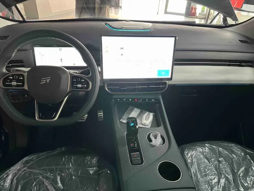 2025 Jetour ShanHai TravellerC-DM 1.5T 156HP L4 3DHT PHEV,autocango,china used car exporter,china ev exporter,chinese used car exporter,chinese used ev exporter