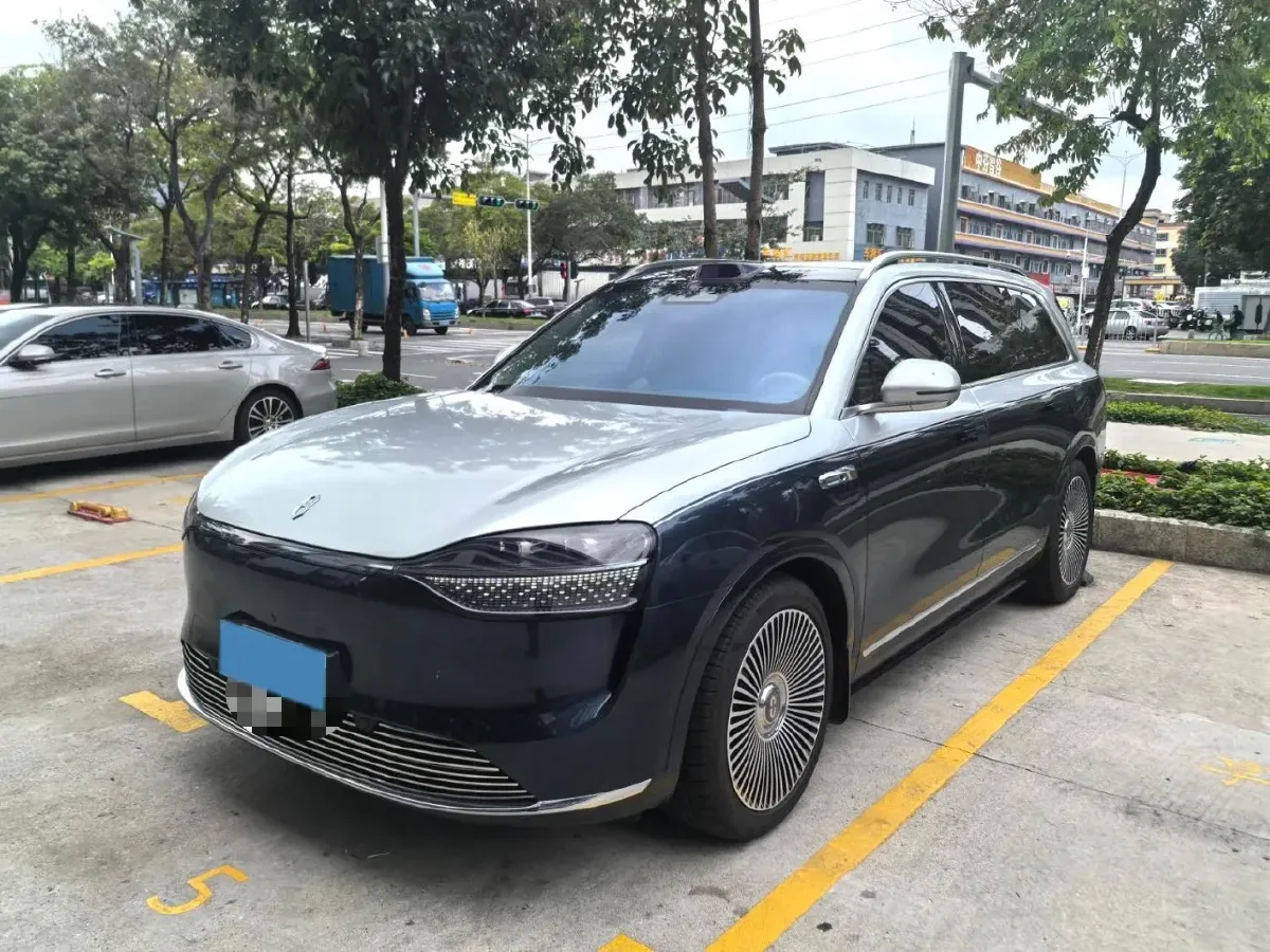 2025 AITO AITO M9 REEV 160HP REEV 52KWH,autocango,china used car exporter,china ev exporter,chinese used car exporter,chinese used ev exporter