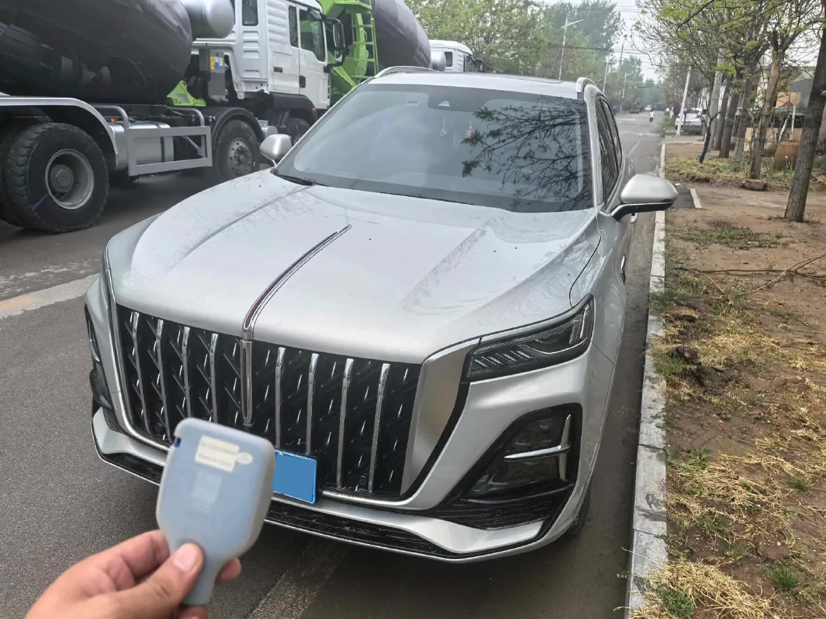 2023 HongQi HS5 2.0T 252HP L4 8AT,autocango,china used car exporter,china ev exporter,chinese used car exporter,chinese used ev exporter