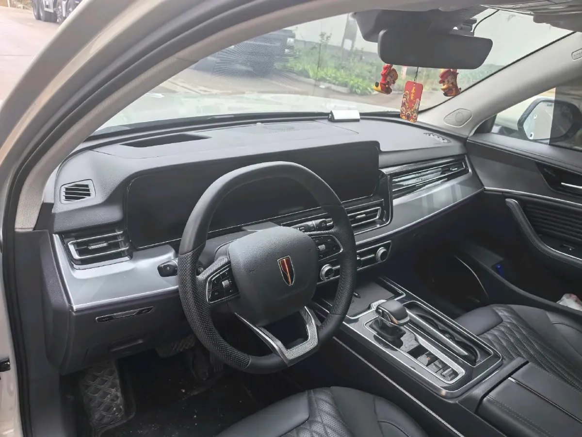 2023 HongQi HS5 2.0T 252HP L4 8AT,autocango,china used car exporter,china ev exporter,chinese used car exporter,chinese used ev exporter