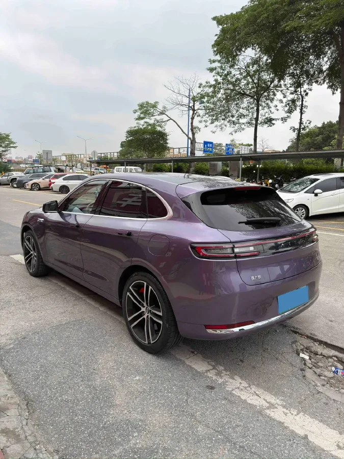 2025 AITO AITO M5 1.5T 152HP L4 REEV 42KWH,autocango,china used car exporter,china ev exporter,chinese used car exporter,chinese used ev exporter