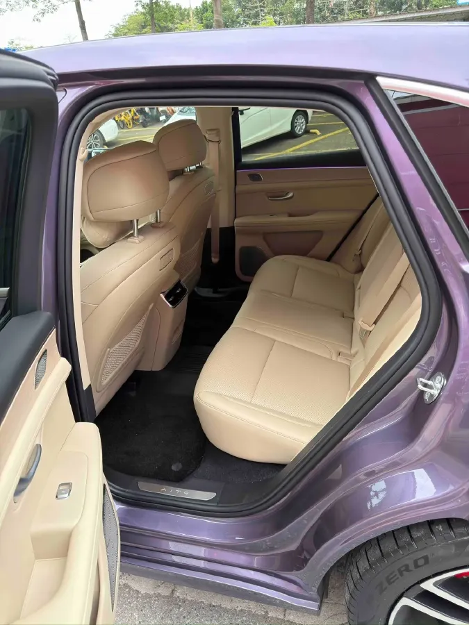 2025 AITO AITO M5 1.5T 152HP L4 REEV 42KWH,autocango,china used car exporter,china ev exporter,chinese used car exporter,chinese used ev exporter