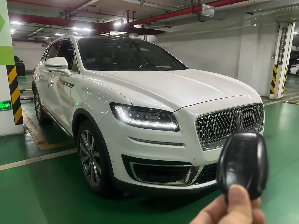 2019 Lincoln Nautilus 2.0T 235HP L4 8AT,autocango,china used car exporter,china ev exporter,chinese used car exporter,chinese used ev exporter