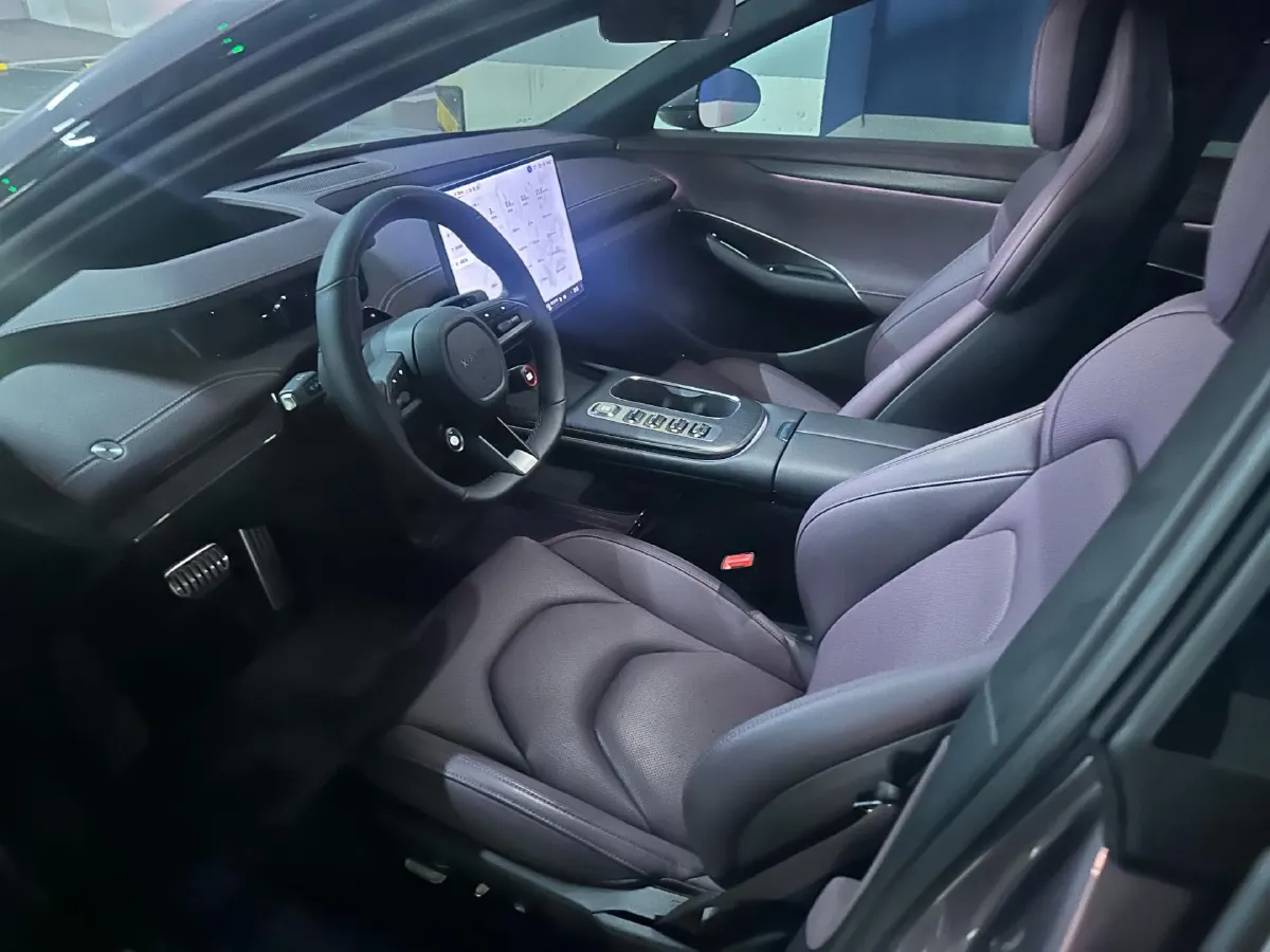 2024 MI SU7 BEV 101KWH,autocango,china used car exporter,china ev exporter,chinese used car exporter,chinese used ev exporter