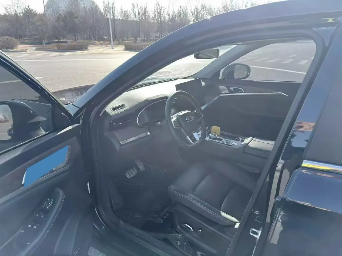 2023 Skyworth HT-i 1.5L 110HP L4 E-CVT PHEV 32.76KWH,autocango,china used car exporter,china ev exporter,chinese used car exporter,chinese used ev exporter