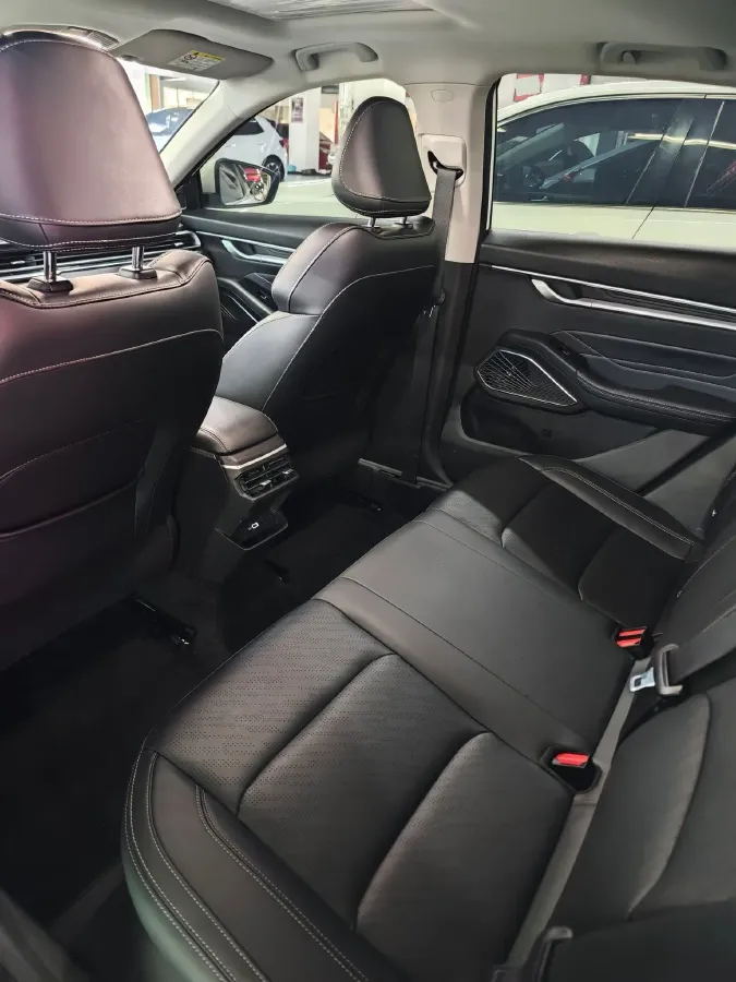 2023 Geely Emgrand 1.5L 127HP L4 CVT,autocango,china used car exporter,china ev exporter,chinese used car exporter,chinese used ev exporter