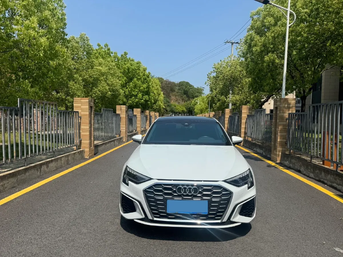 2023 Audi A3 1.4T 150HP L4 7DCT,autocango,china used car exporter,china ev exporter,chinese used car exporter,chinese used ev exporter