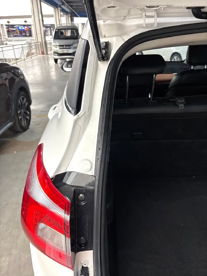 2018 BaoJun 510 1.5L 112HP L4 5AMT,autocango,china used car exporter,china ev exporter,chinese used car exporter,chinese used ev exporter