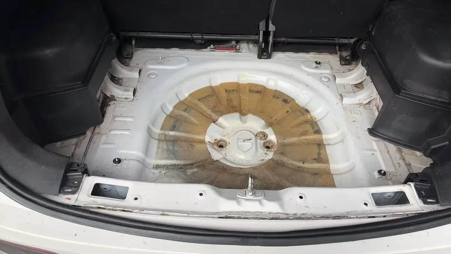 2018 BaoJun 510 1.5L 112HP L4 5AMT,autocango,china used car exporter,china ev exporter,chinese used car exporter,chinese used ev exporter