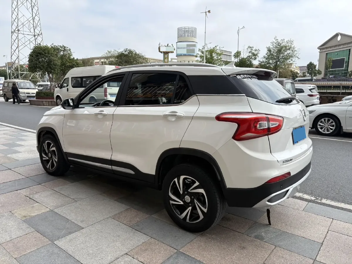 2018 BaoJun 510 1.5L 112HP L4 5AMT,autocango,china used car exporter,china ev exporter,chinese used car exporter,chinese used ev exporter